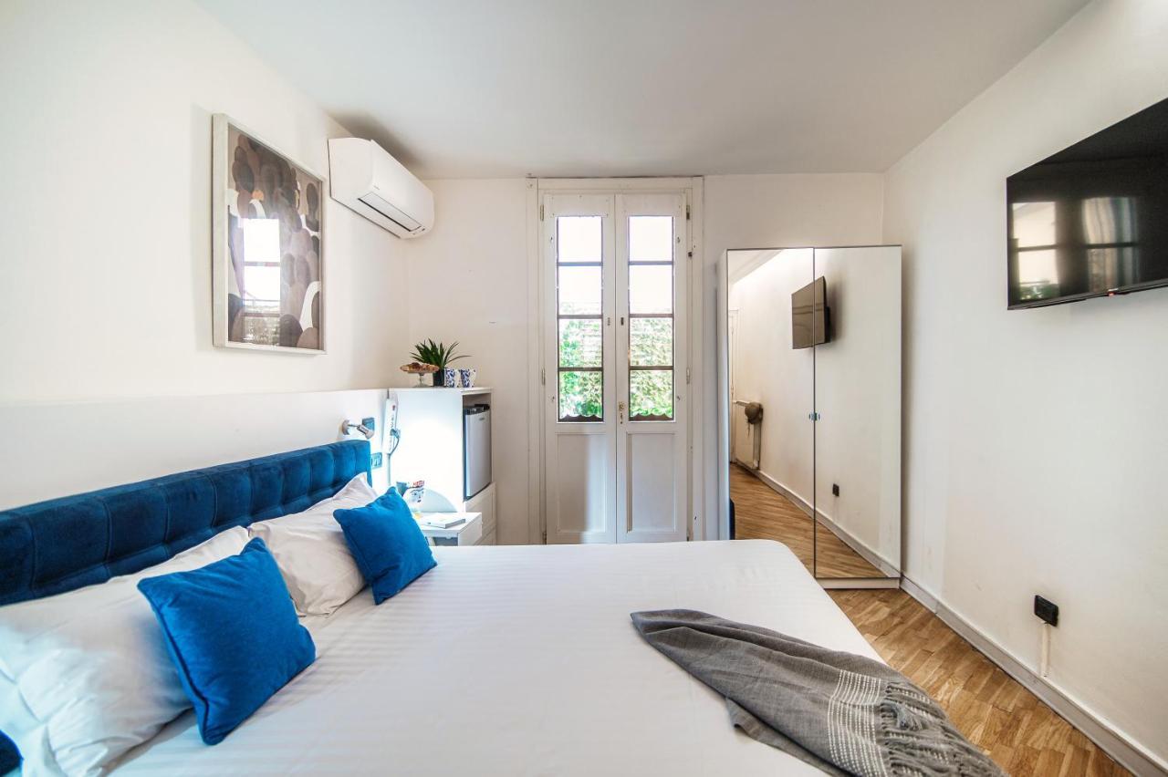 Joivy Al Duomo Guest House Комо Экстерьер фото