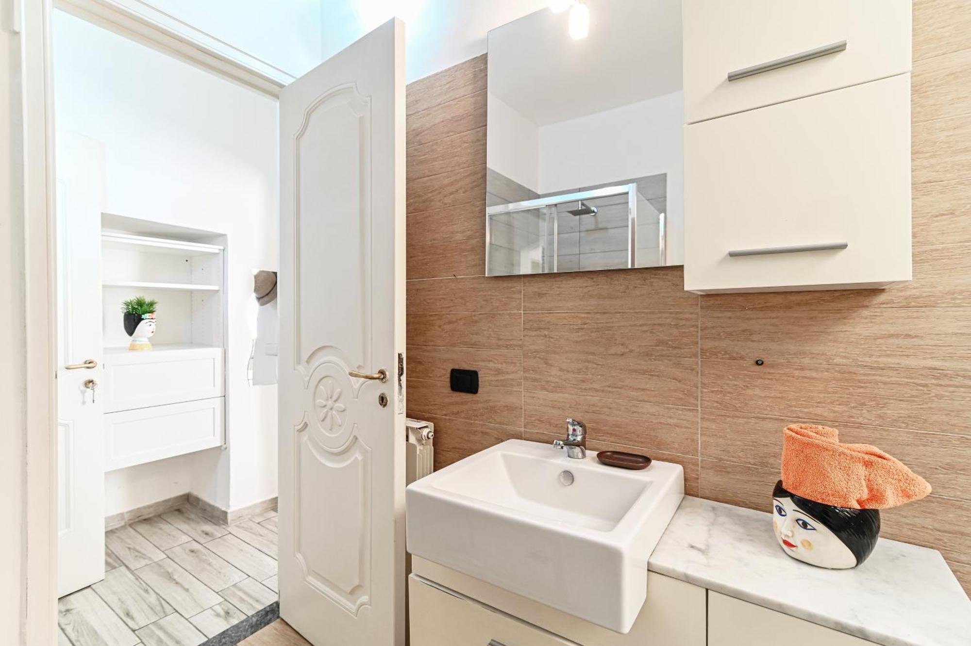 Joivy Al Duomo Guest House Комо Экстерьер фото