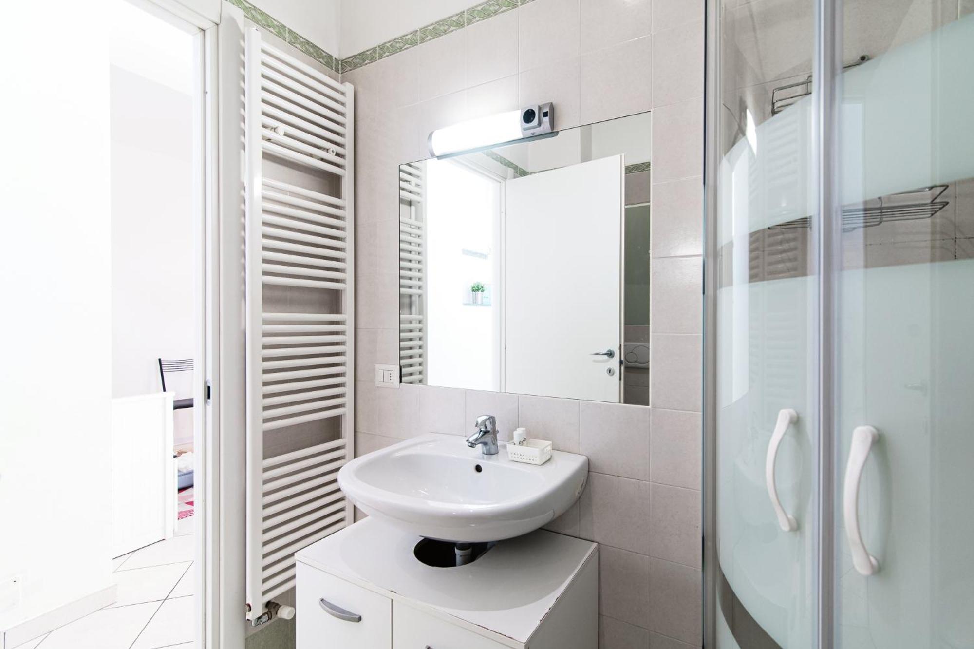 Joivy Al Duomo Guest House Комо Экстерьер фото