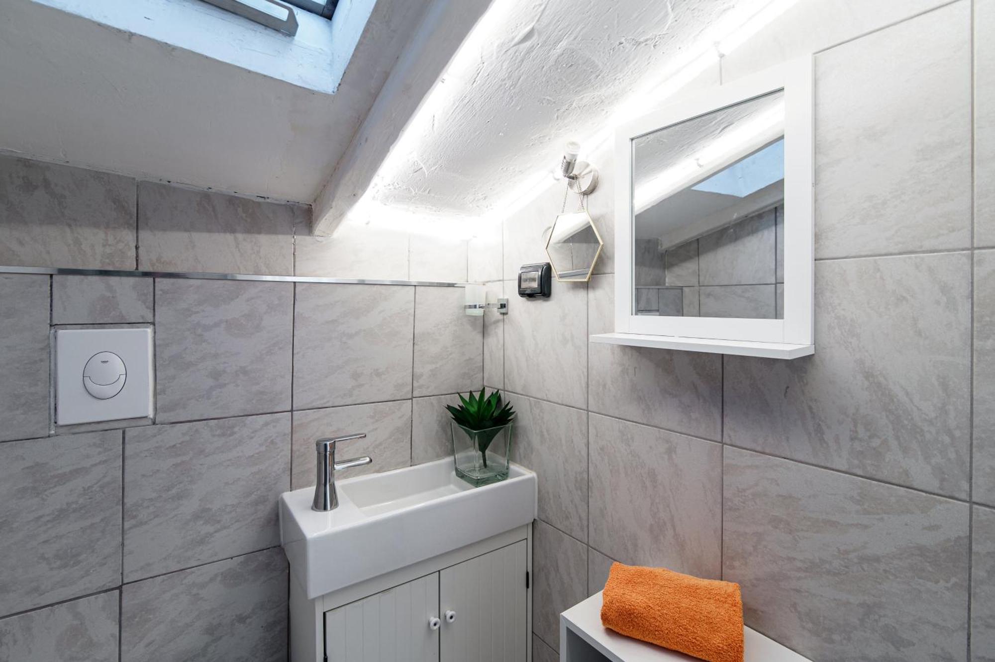 Joivy Al Duomo Guest House Комо Экстерьер фото
