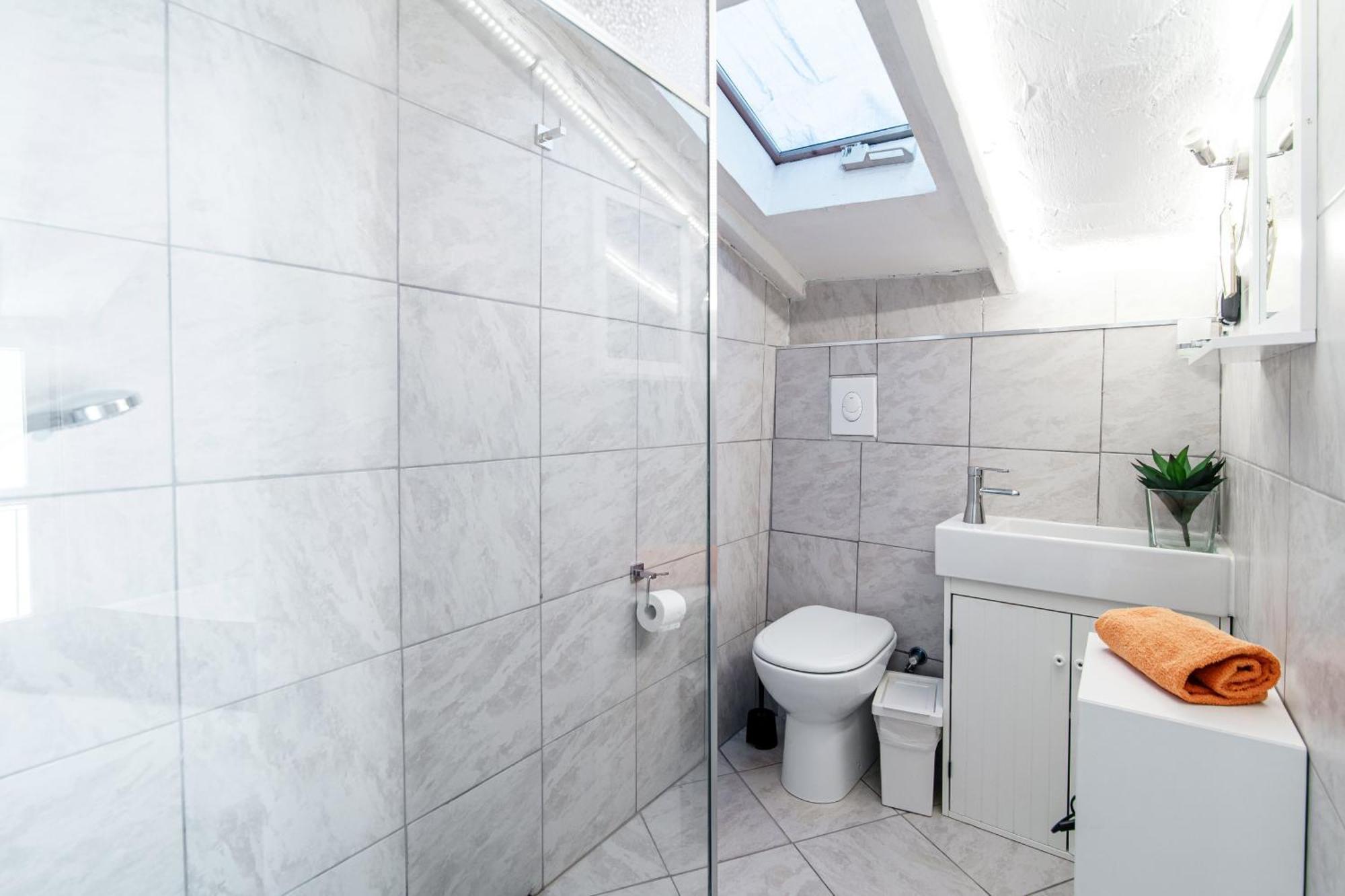 Joivy Al Duomo Guest House Комо Экстерьер фото